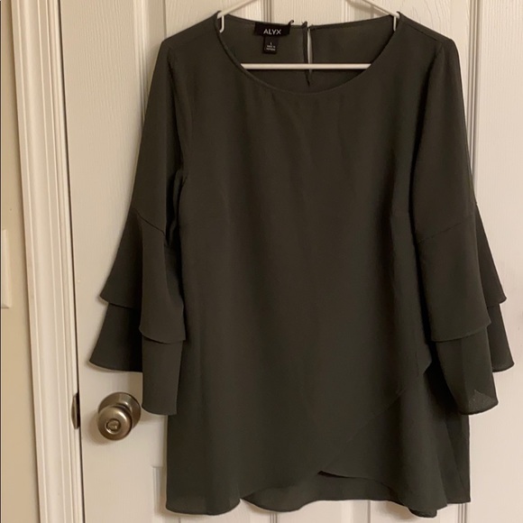 Alyx Olive Green Lightweight Blouse Flowy Sleeves HiLo Hem Polyester-Blend Large - Picture 1 of 10